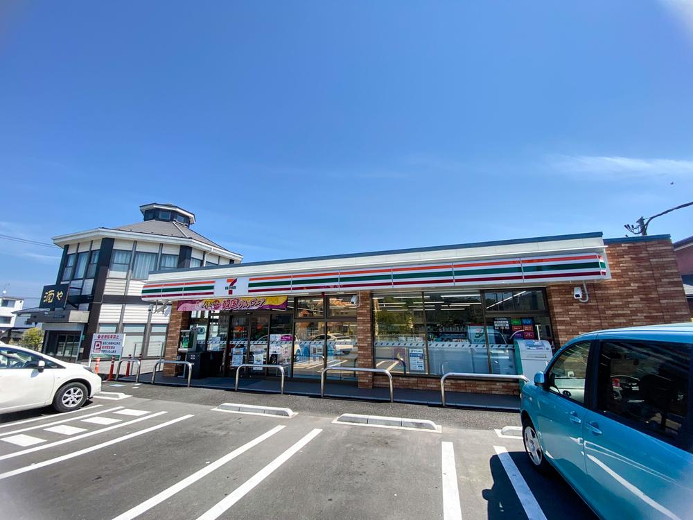 セブンイレブン仙台鹿野店徒歩8分