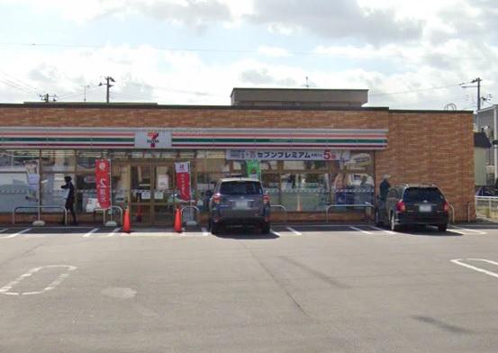 セブンイレブン弘前外崎店:徒歩7分