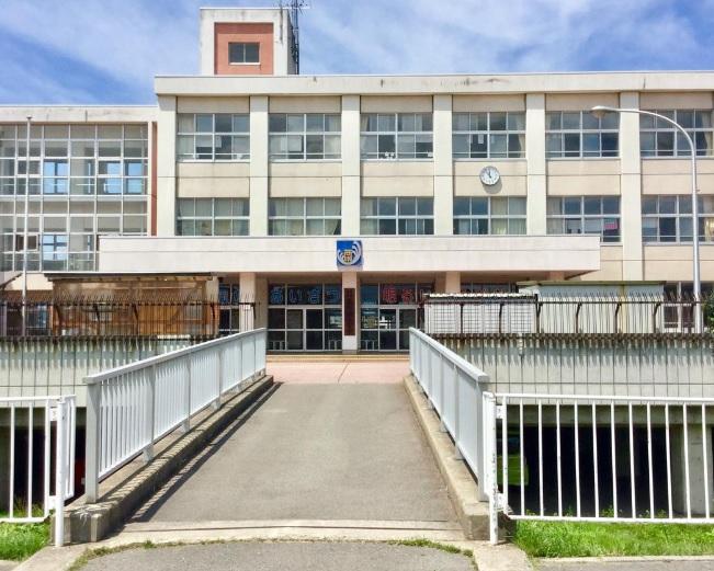 青森市立三内西小学校：徒歩8分