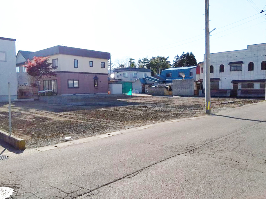 青森市羽白沢田C