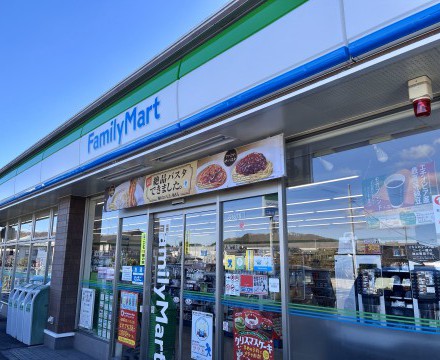 ファミリーマート大河原住吉町店　徒歩3分