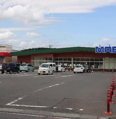 マエダストア新城店：徒歩14分