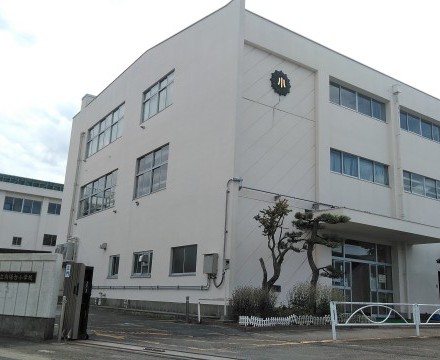 向陽台小学校徒歩8分
