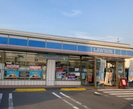 ローソン青森佃店：徒歩5分