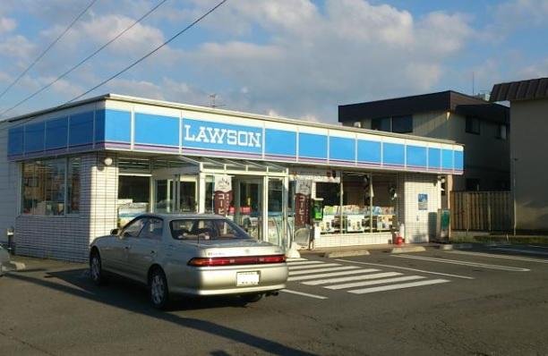 ローソン青森中央高校前店：徒歩2分