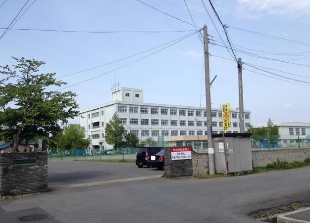 青森市立沖館中学校：徒歩13分