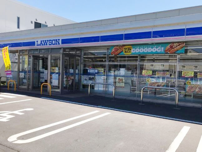 ローソン青森富田四丁目店：徒歩5分