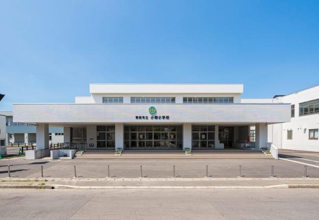 青森市立小柳小学校：徒歩19分