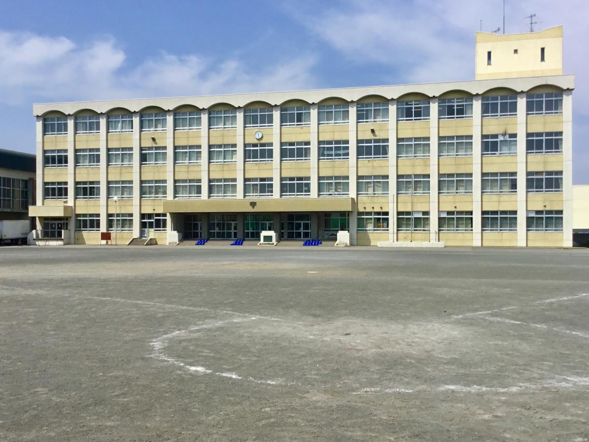 青森市立篠田小学校：徒歩11分