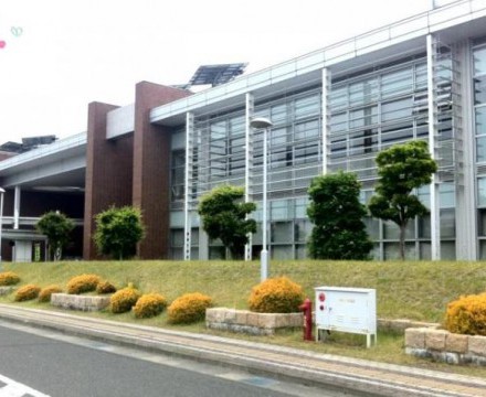 利府町役場：車9分