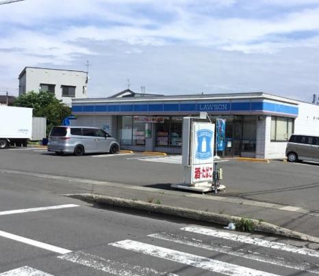 ローソン青森里見店:徒歩8分