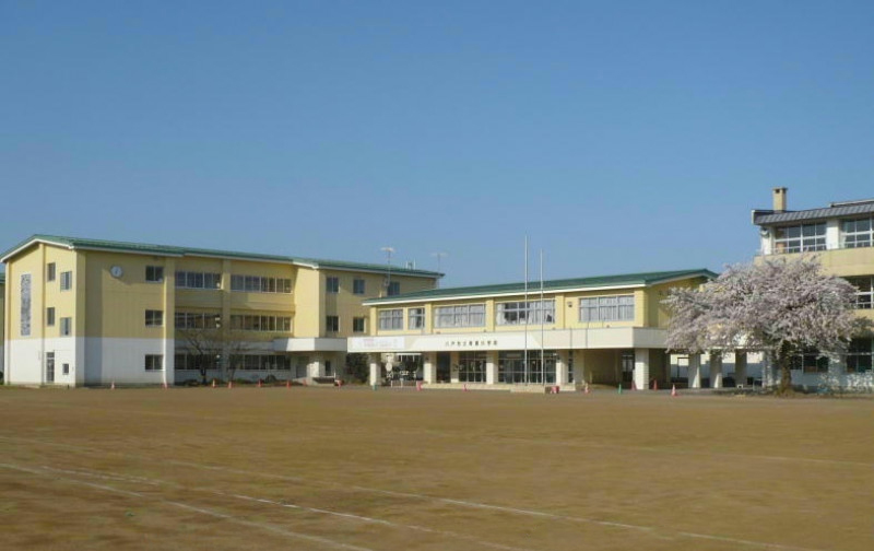 八戸市立青潮小学校:徒歩14分