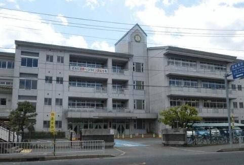 盛岡市立上田小学校:徒歩10分