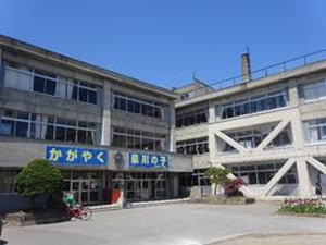 青森市立泉川小学校：徒歩20分